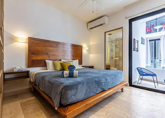 Seaview Roof Pool, Tub, Hammocks, Steps To 5th