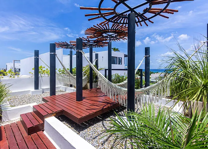 Seaview Roof Pool, Tub, Hammocks, Steps To 5th *